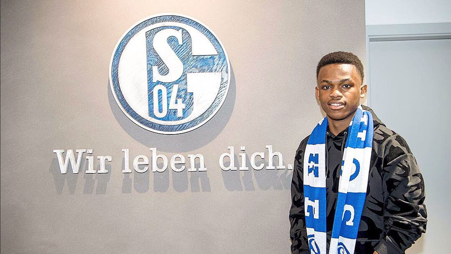 的交手总是 的交手总是